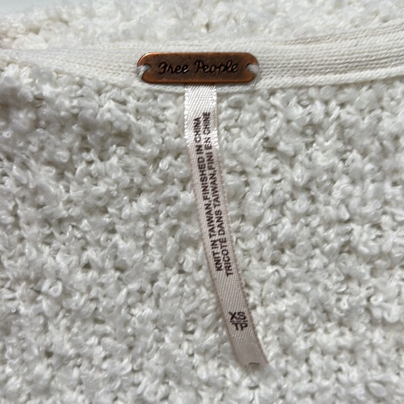 Free People White Sweater - Picture 2 of 5